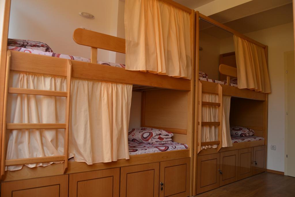 Hostel Valentin 2 Скопье Номер фото