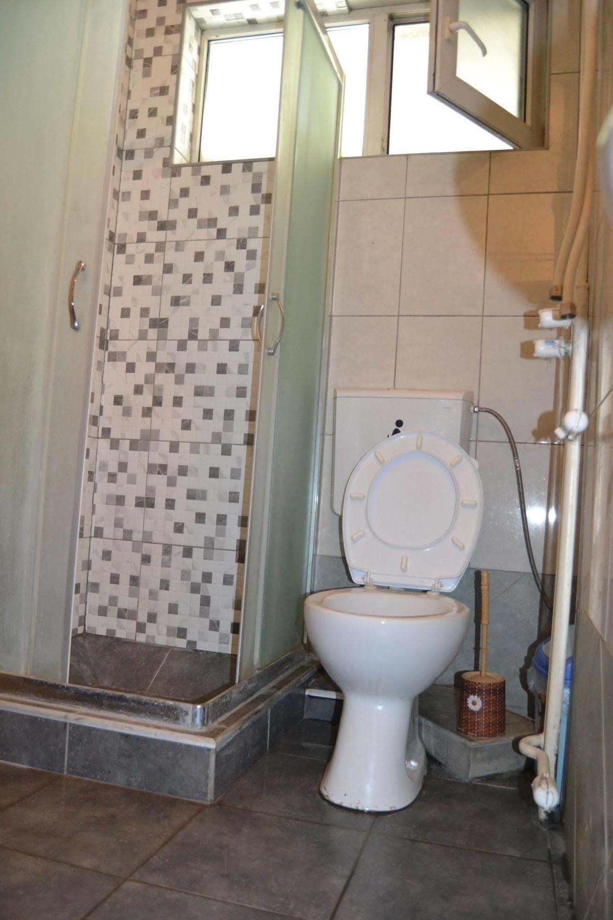 Hostel Valentin 2 Скопье Экстерьер фото